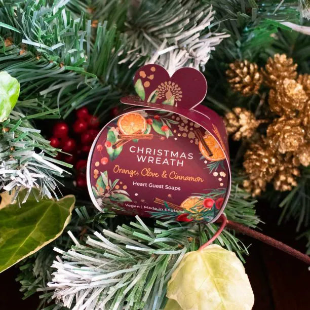English Soap Co. Christmas Wreath Heart Guest Soaps